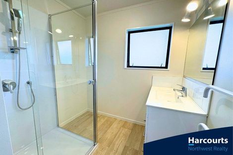 Photo of property in 39 Jaemont Avenue, Te Atatu South, Auckland, 0610