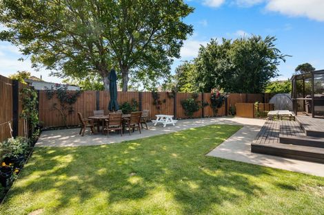 Photo of property in 14 Warren Crescent, Hillmorton, Christchurch, 8025