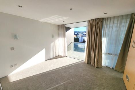 Photo of property in Sanctum Apartment, 10 Ebor Street, Te Aro, Wellington, 6011
