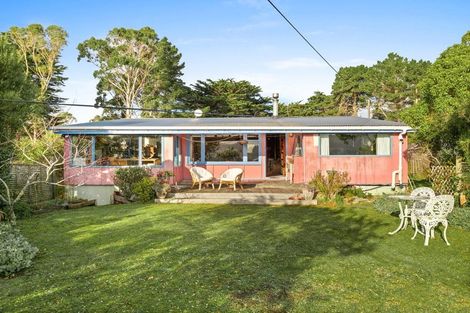 Photo of property in 78 Otakou Golf Course Road, Otakou, Dunedin, 9077