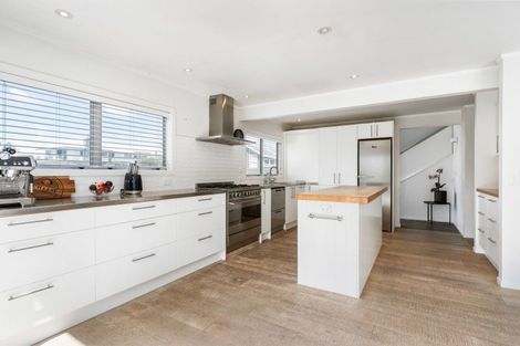 Photo of property in 106 Saint Patricks Row, Whangamata, 3620