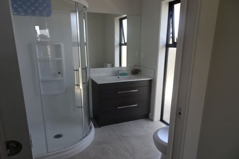 Photo of property in 3 Turnbridge Street, Pyes Pa, Tauranga, 3112