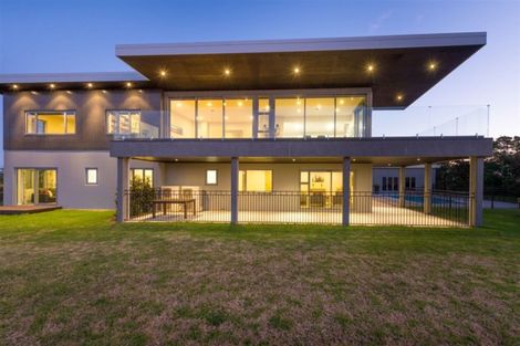 Photo of property in 201 Whangaparaoa Road, Red Beach, 0932