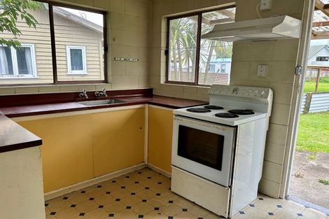 Photo of property in 13 Robinson Avenue, Holdens Bay, Rotorua, 3010