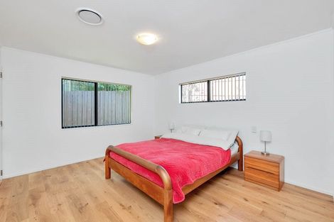 Photo of property in 2/13 Delamare Court, Sunnynook, Auckland, 0632