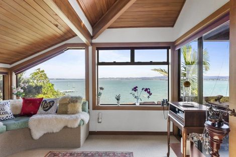 Photo of property in 16 Brigantine Drive, Beach Haven, Auckland, 0626