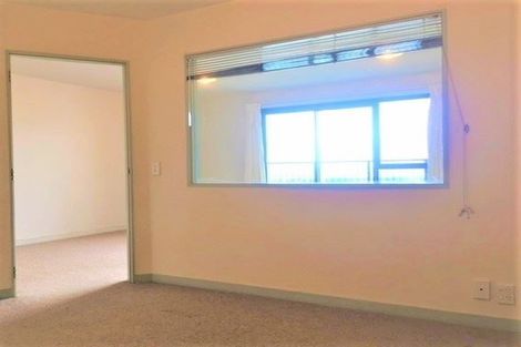 Photo of property in 11/241 Hinemoa Street, Birkenhead, Auckland, 0626