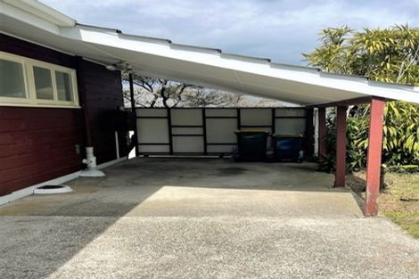 Photo of property in 16 Martin Crescent, Northcote, Auckland, 0627