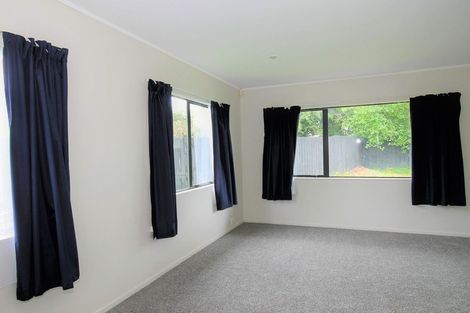 Photo of property in 2/32 Limond Street, Randwick Park, Auckland, 2105