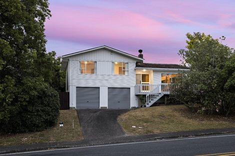 Photo of property in 15 Zita Maria Drive, Massey, Auckland, 0614