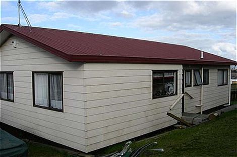 Photo of property in 2/15 Shifnal Drive, Randwick Park, Auckland, 2105