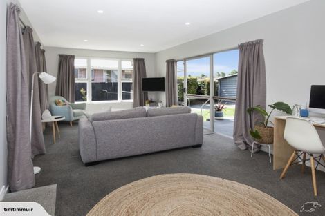 Photo of property in 20 Blossomdale Place, Bishopdale, Christchurch, 8053