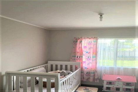 Photo of property in 19 Mona Vale, West Harbour, Auckland, 0618