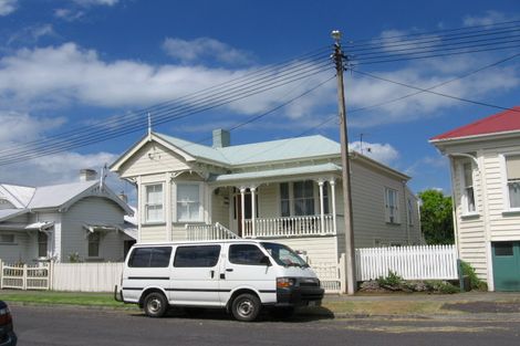 Photo of property in 6 Garden Terrace, Devonport, Auckland, 0624