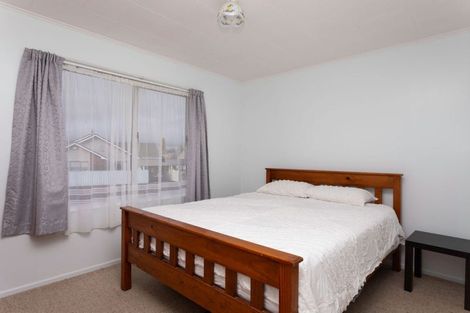 Photo of property in 8 Mccallum Street, Dannevirke, 4930