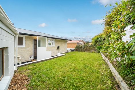 Photo of property in 3/10 Coroglen Avenue, Birkenhead, Auckland, 0626