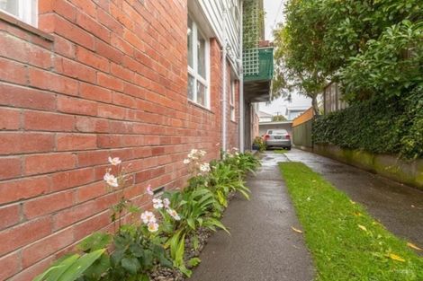 Photo of property in 14 Miro Street, Eastbourne, Lower Hutt, 5013