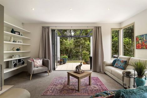 Photo of property in 3/44 Aberdeen Road, Campbells Bay, Auckland, 0620