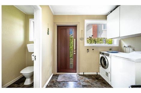 Photo of property in 330 Chelmsford Street, Waverley, Invercargill, 9810