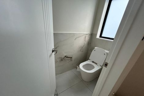 Photo of property in 53a Glendene Avenue, Glendene, Auckland, 0602