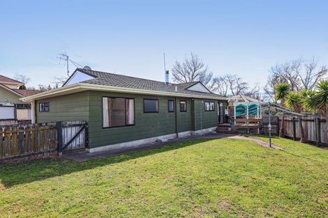 Photo of property in 14 Kaweka Place, Havelock North, 4130