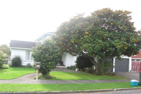 Photo of property in 32 Fairfield Avenue, Fairfield, Lower Hutt, 5011