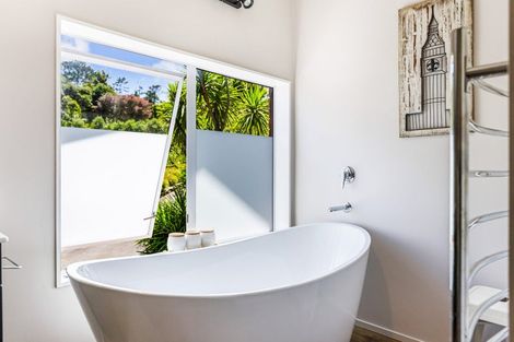 Photo of property in 17 Yelash Road, Massey, Auckland, 0614