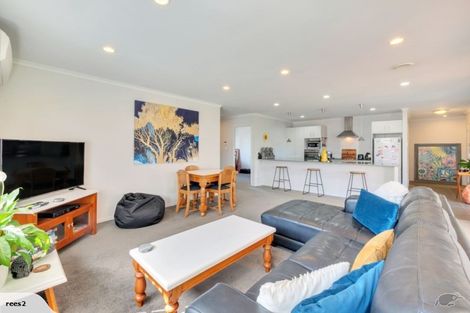 Photo of property in 220 Harbourside Drive, Karaka, Papakura, 2113