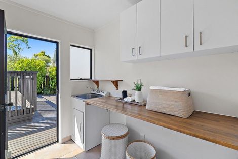 Photo of property in 64 Vintage Drive, Henderson, Auckland, 0612