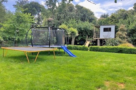 Photo of property in 16 Gordon Street, Southbridge, 7602