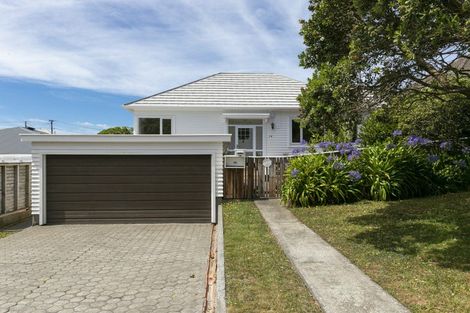 Photo of property in 14 Raumati Terrace, Khandallah, Wellington, 6035