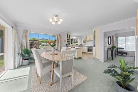 Photo of property in 4 Adam Lile Drive, Highlands Park, New Plymouth, 4312
