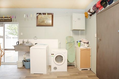 Photo of property in 48 Arthur Street, Winton, 9720