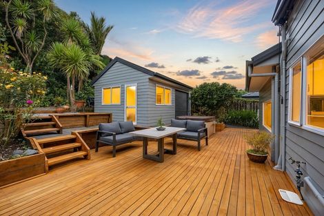 Photo of property in 108 Stapleford Crescent, Browns Bay, Auckland, 0630