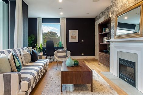 Photo of property in 2/214a Lake Road, Hauraki, Auckland, 0622