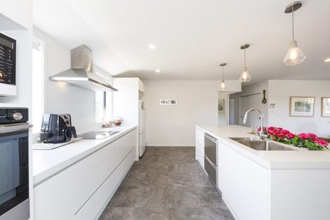 Photo of property in 24 Macdonald Heights, Feilding, 4702