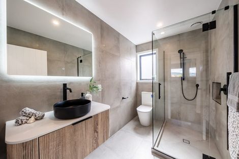 Photo of property in 4/8 Victoria Street, Ebdentown, Upper Hutt, 5018