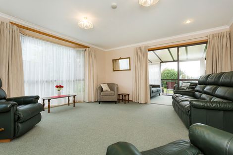 Photo of property in 1 Estuary Crescent, Fairfield, Dunedin, 9018