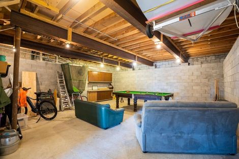 Photo of property in 9 Fairfax Terrace, Frankleigh Park, New Plymouth, 4310