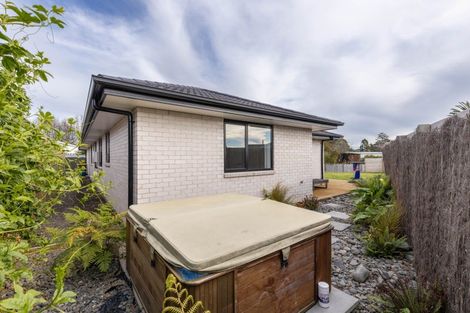 Photo of property in 29 Aratapu Street, Waitara, 4320