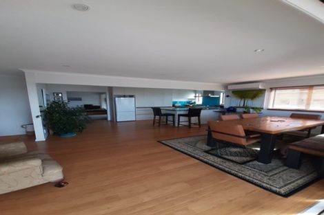 Photo of property in 21 Gledstane Road, Stanmore Bay, Whangaparaoa, 0932