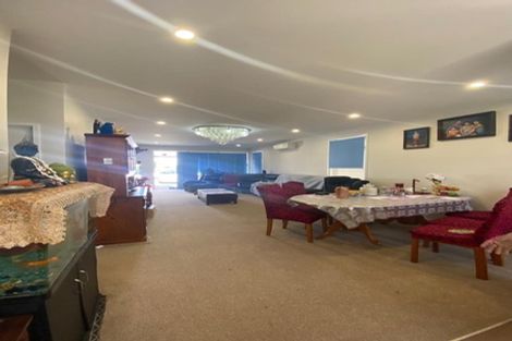 Photo of property in 50 Battalion Drive, Papakura, 2110