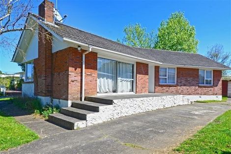 Photo of property in 41 Gossamer Drive, Pakuranga Heights, Auckland, 2010