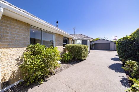 Photo of property in 105 Lowry Avenue, Redwood, Christchurch, 8051
