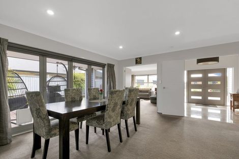 Photo of property in 9 Wattle Lane, Rangiora, 7400