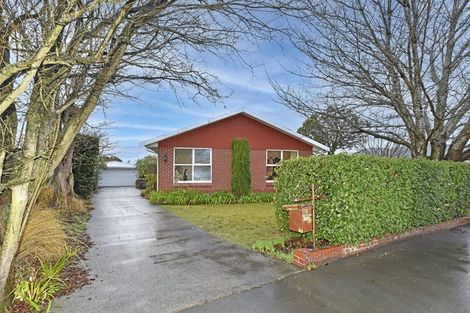Photo of property in 8 Kingsgate Place, Burnside, Christchurch, 8053