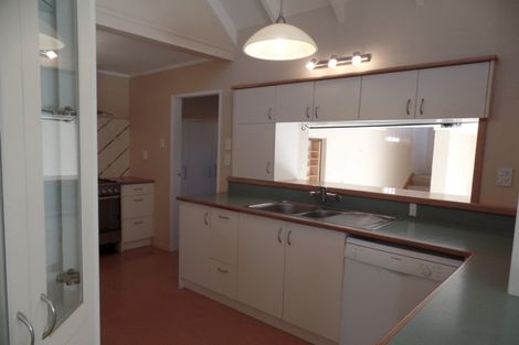 Photo of property in 10 Pamir Place, Welcome Bay, Tauranga, 3112