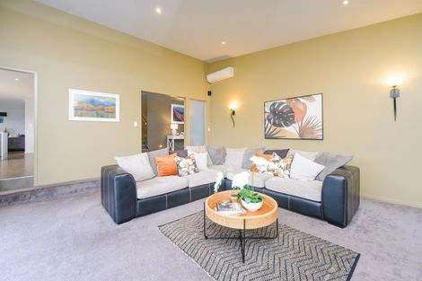 Photo of property in 78 Cashmere Drive, Fitzherbert, Palmerston North, 4410