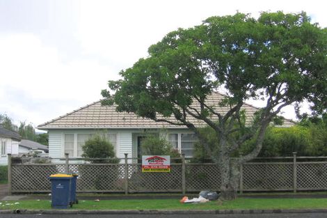 Photo of property in 13 Rosier Road, Glen Eden, Auckland, 0602