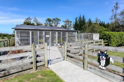 Photo of property in 318 Mountain Road, Lepperton, New Plymouth, 4373